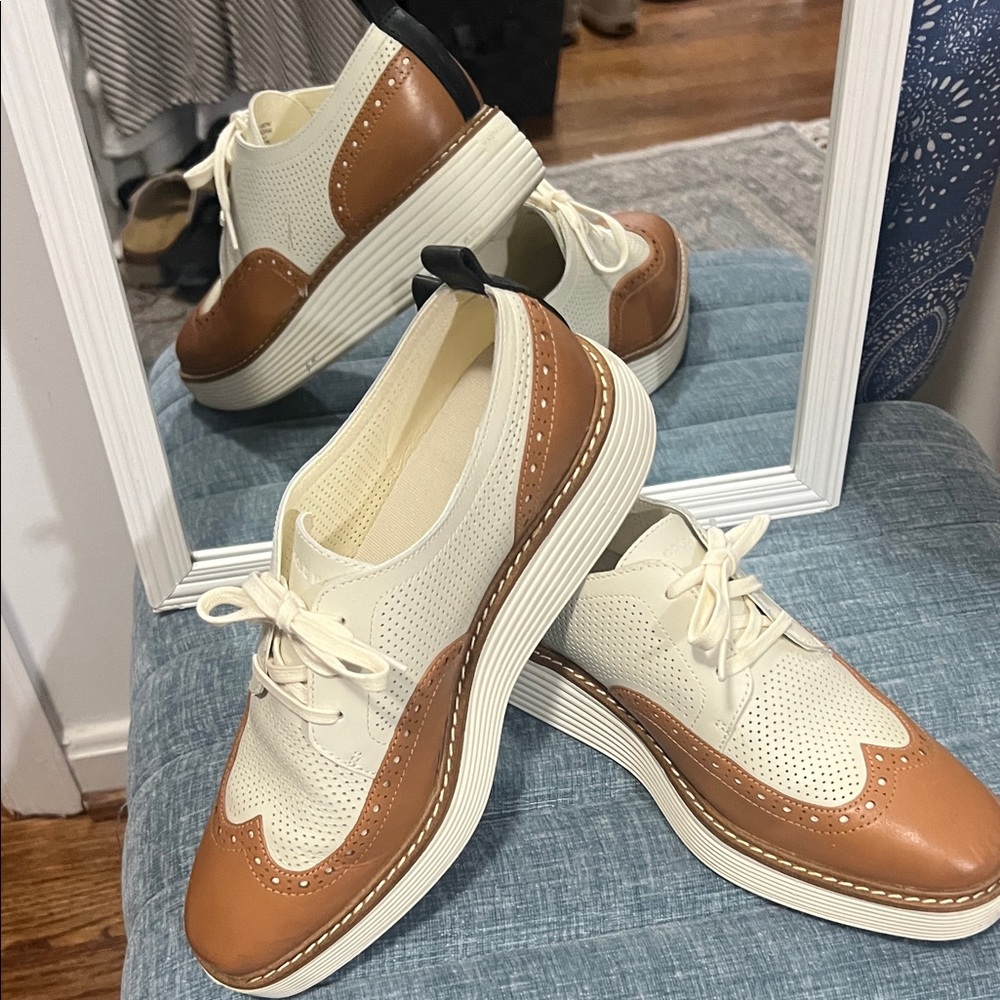 Cole Haan Cream and Tan Leather Flats - Picture 2 of 6